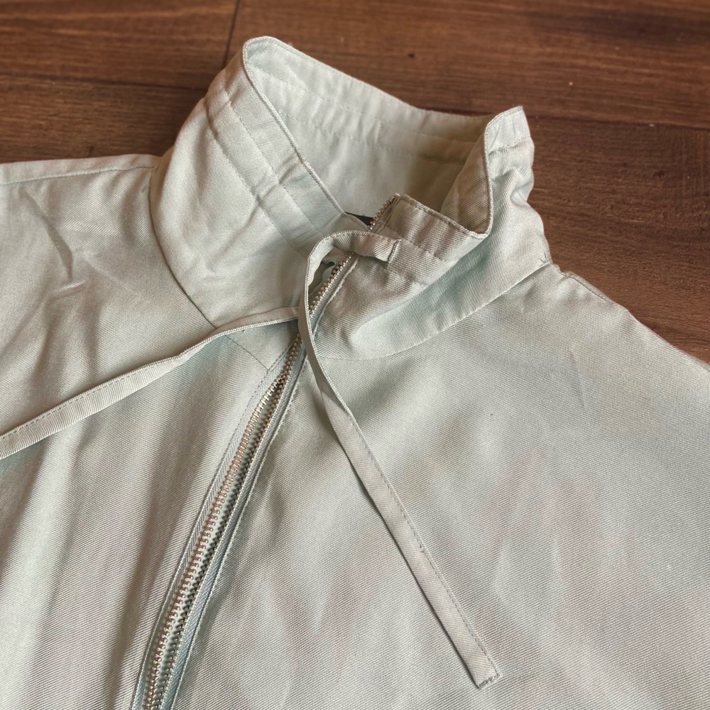 Drawstring Zip-through Cropped Jacket - Picture 5 of 9